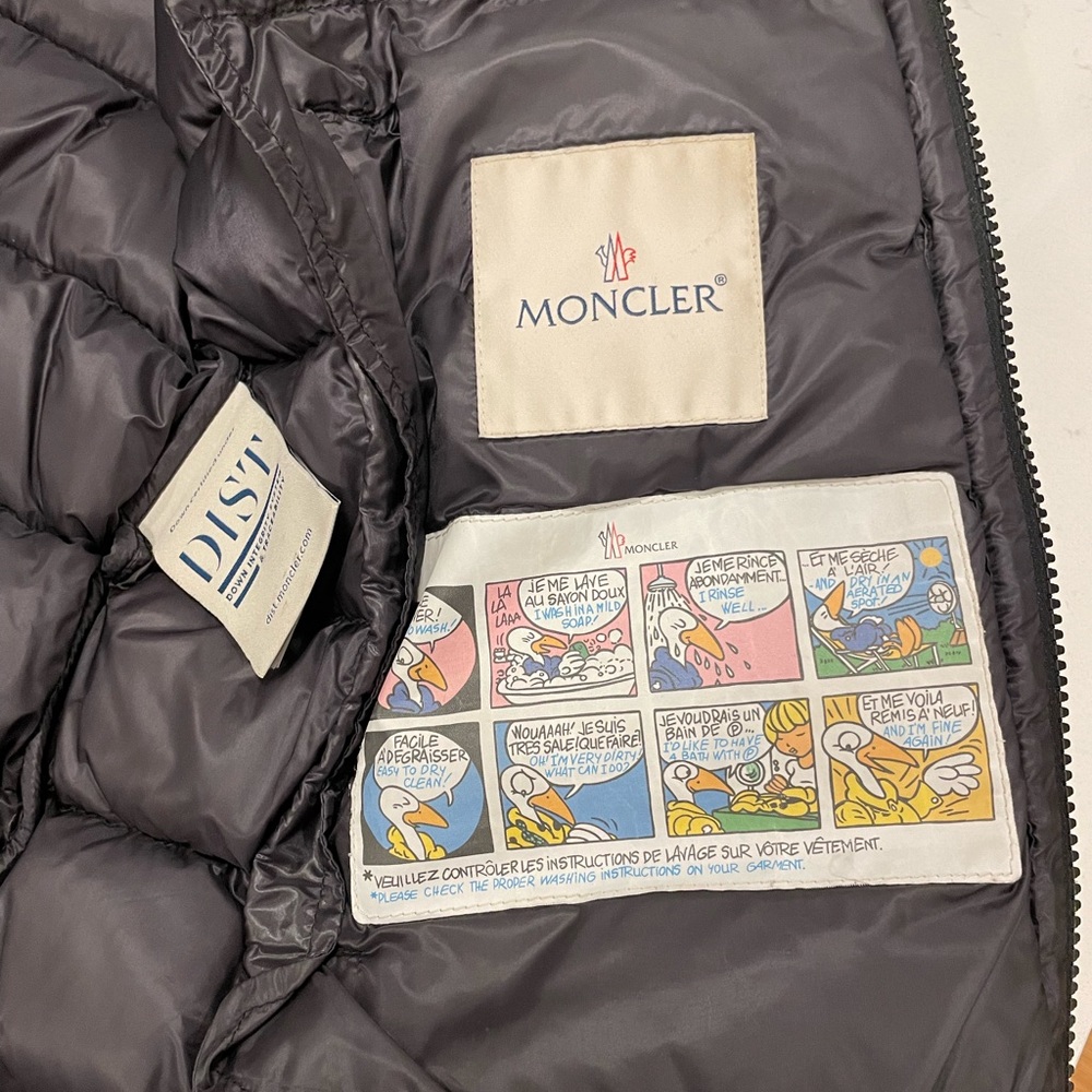 Moncler jacket - Picture 2 of 7